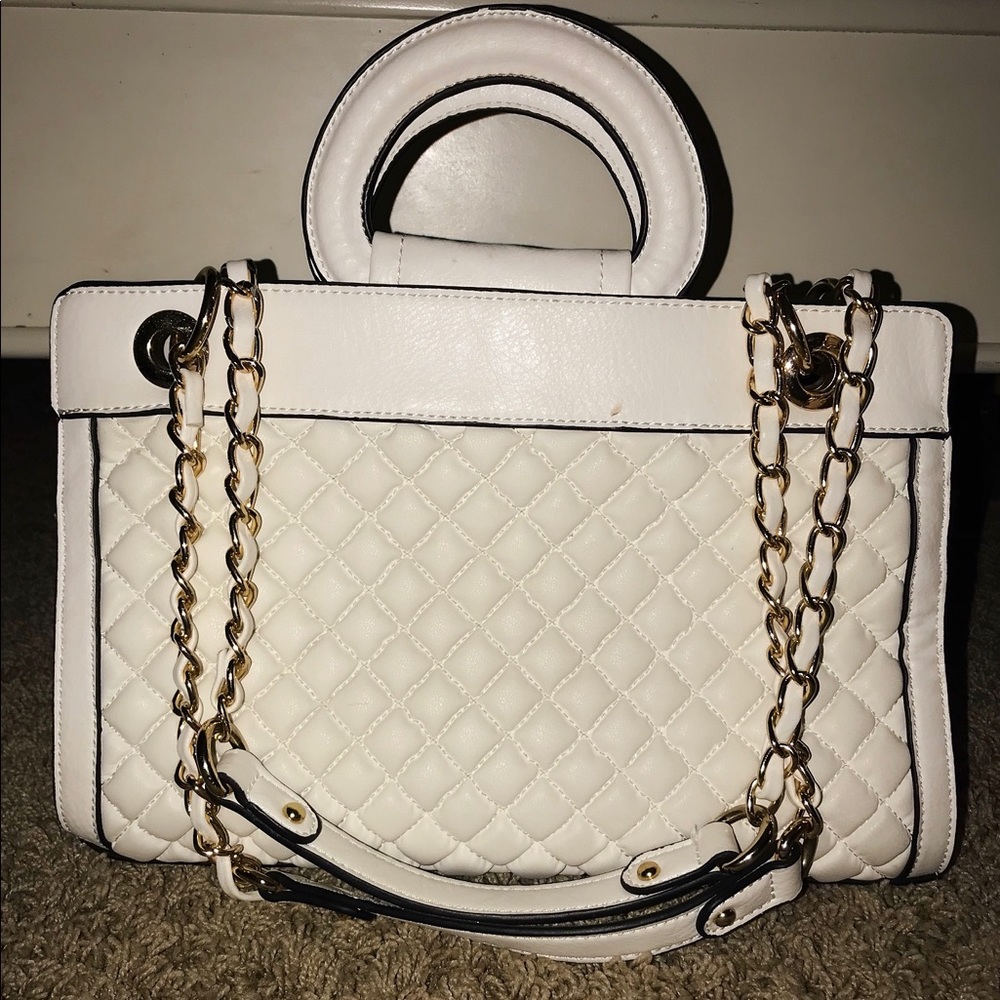 Basically New MG Collection purse